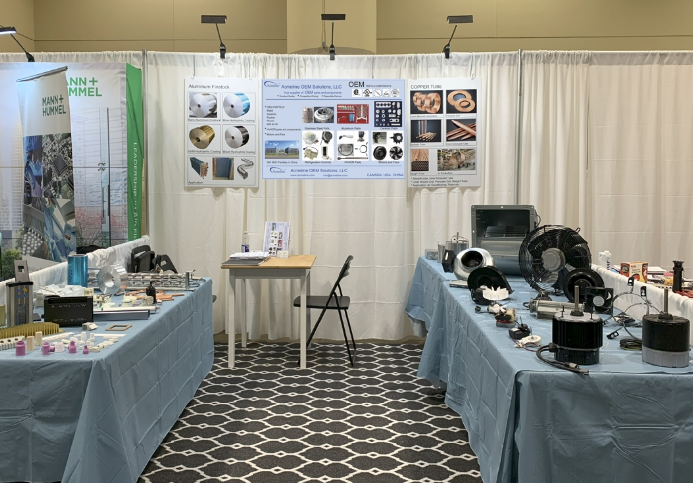 Acmeline OEM Solutions at an industry trade show